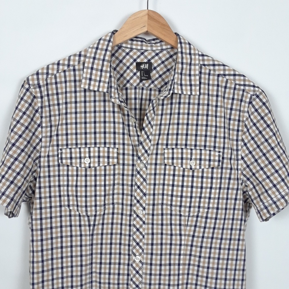 H&M  Plaid Button Down Shirt Size Large